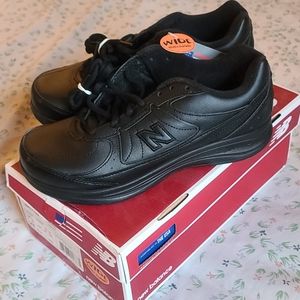 Women's New Balance 577 7.5 wide 2E